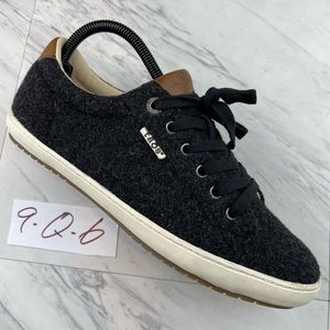 Taos Footwear Charcoal Wool Sneakers